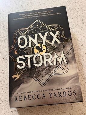 *Hand Signed* Onyx Storm Deluxe 1st edition Hardcover Book